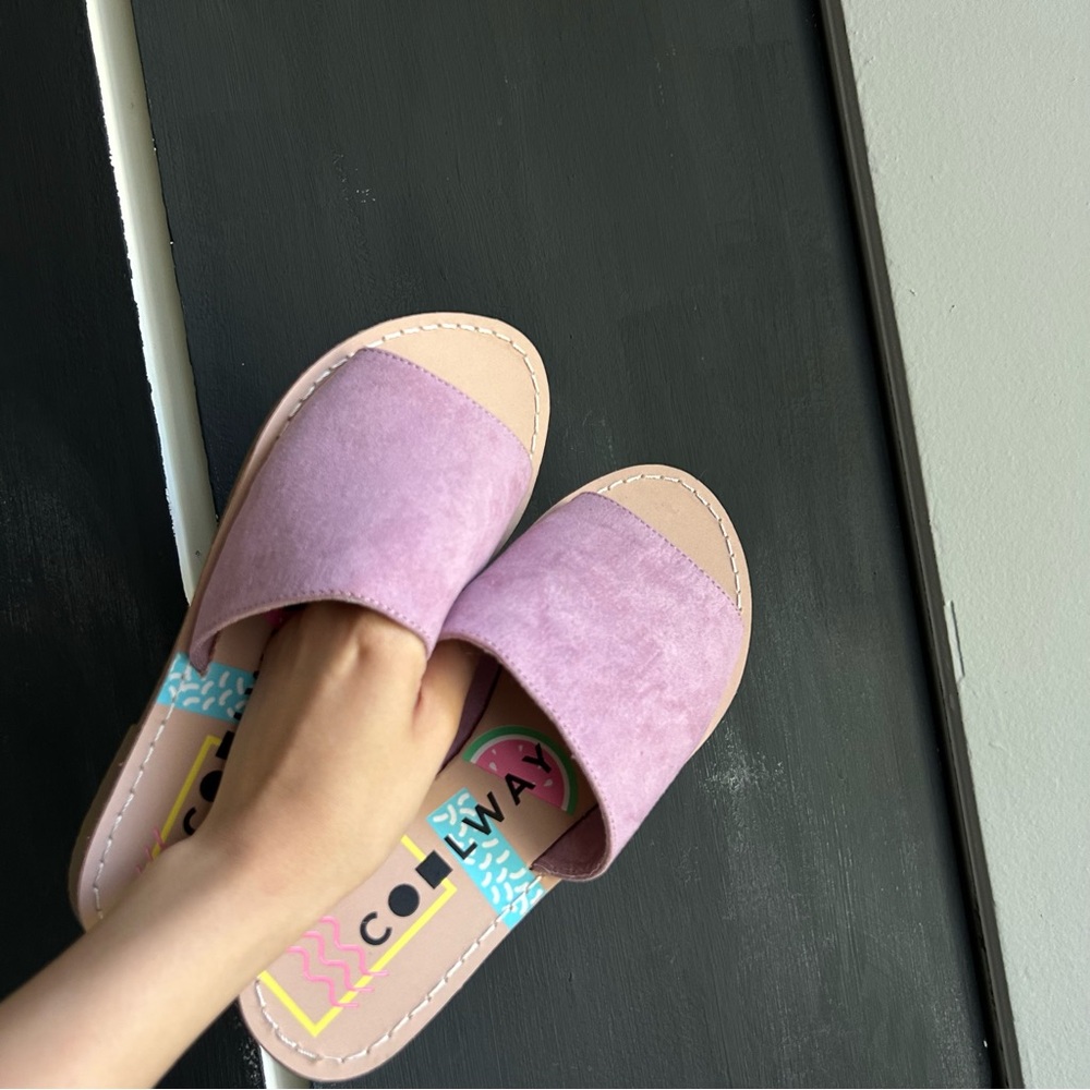 Sandals - Picture 2 of 5
